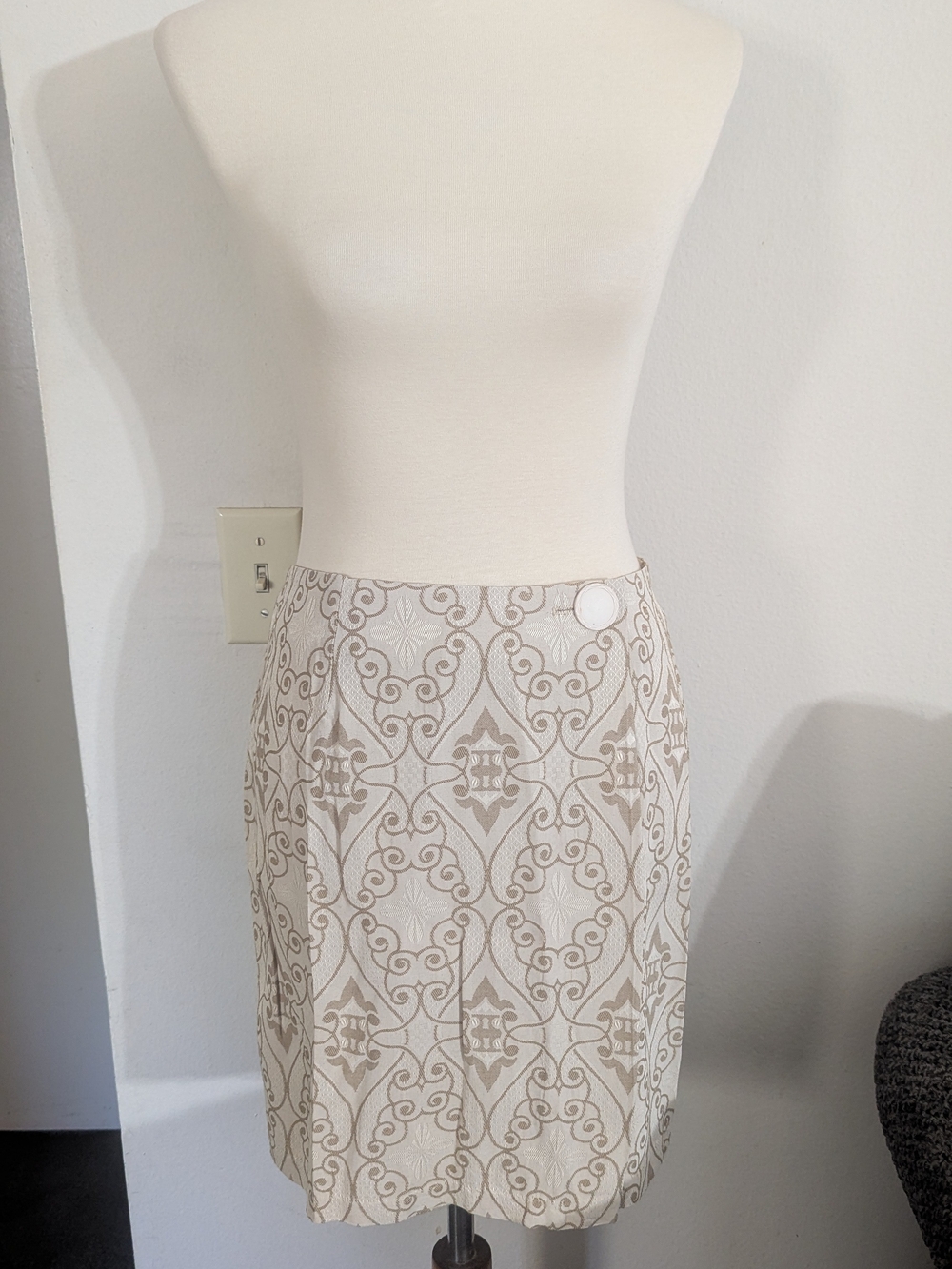Vintage Marnie West Office Jacquard Pencil Skirt- Taupe Damask Pattern Large